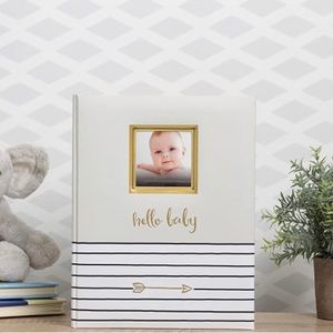Pearhead's Baby Memory Photo Journal and Babybook Brand New